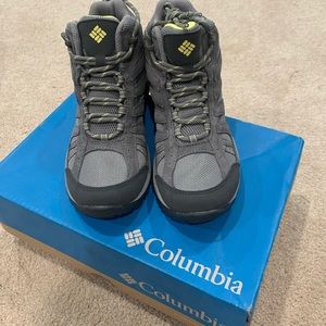 Columbia Dakota Drifter Mid Hiking shoes